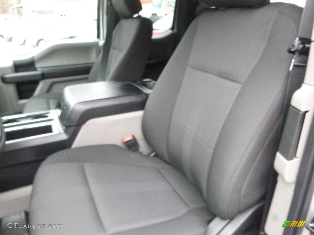 2018 F150 XL SuperCab 4x4 - Ingot Silver / Earth Gray photo #13