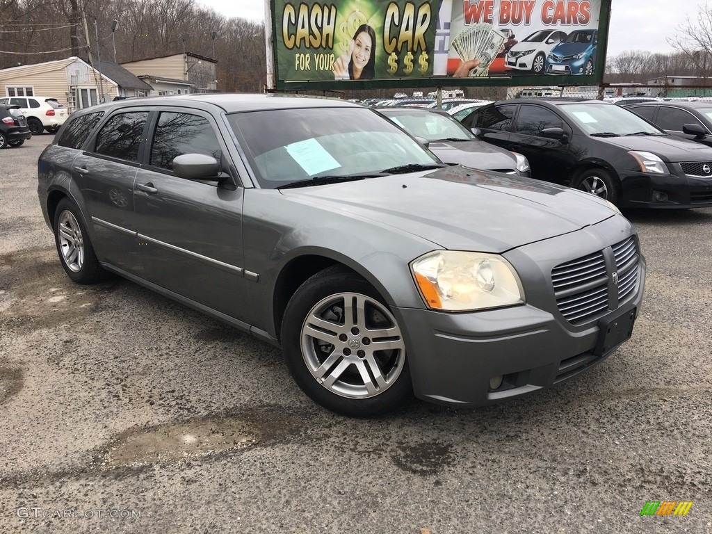 2005 Mineral Gray Metallic Dodge Magnum R T 125001343