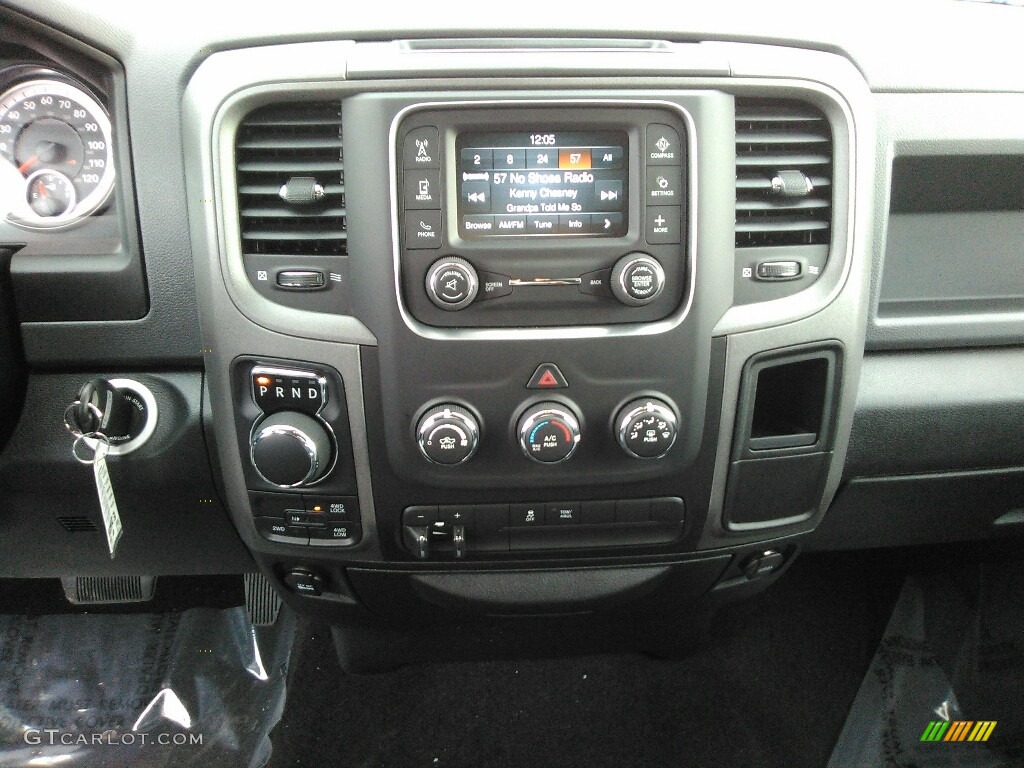 2018 Ram 1500 Express Crew Cab 4x4 Controls Photo #125007967