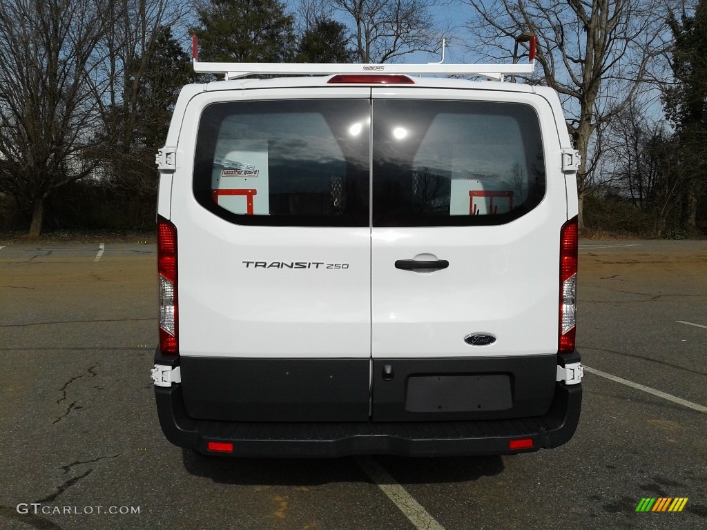 2017 Transit Van 250 LR Regular - Oxford White / Pewter photo #7