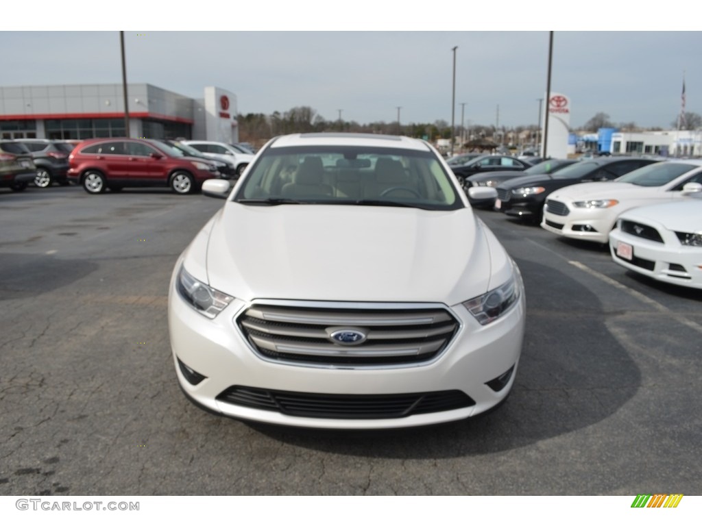 2015 Taurus SEL - White Platinum Metallic / Charcoal Black photo #27