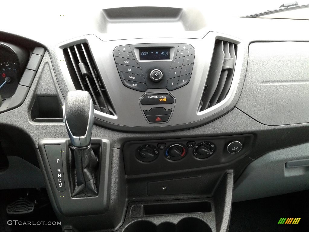 2017 Ford Transit Van 250 LR Regular Controls Photo #125012620