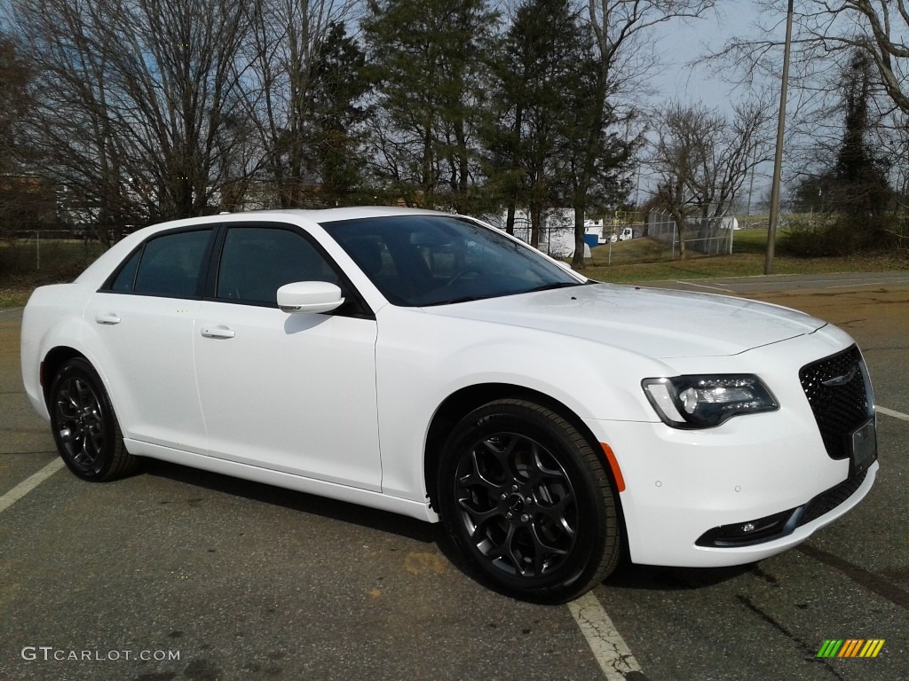 2017 300 S AWD - Bright White / Black photo #4