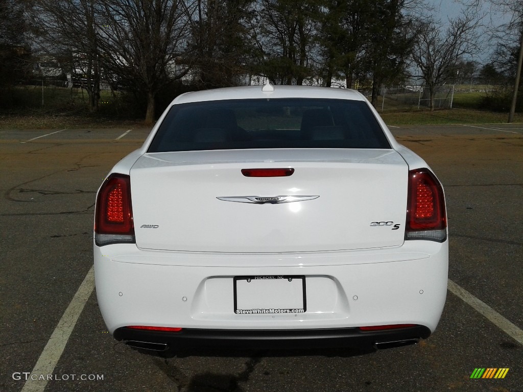 2017 300 S AWD - Bright White / Black photo #7