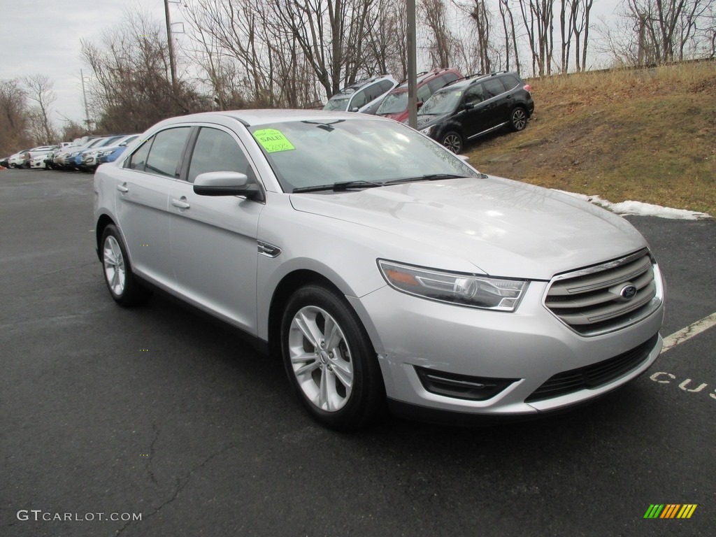 2015 Taurus SEL - Ingot Silver Metallic / Charcoal Black photo #4