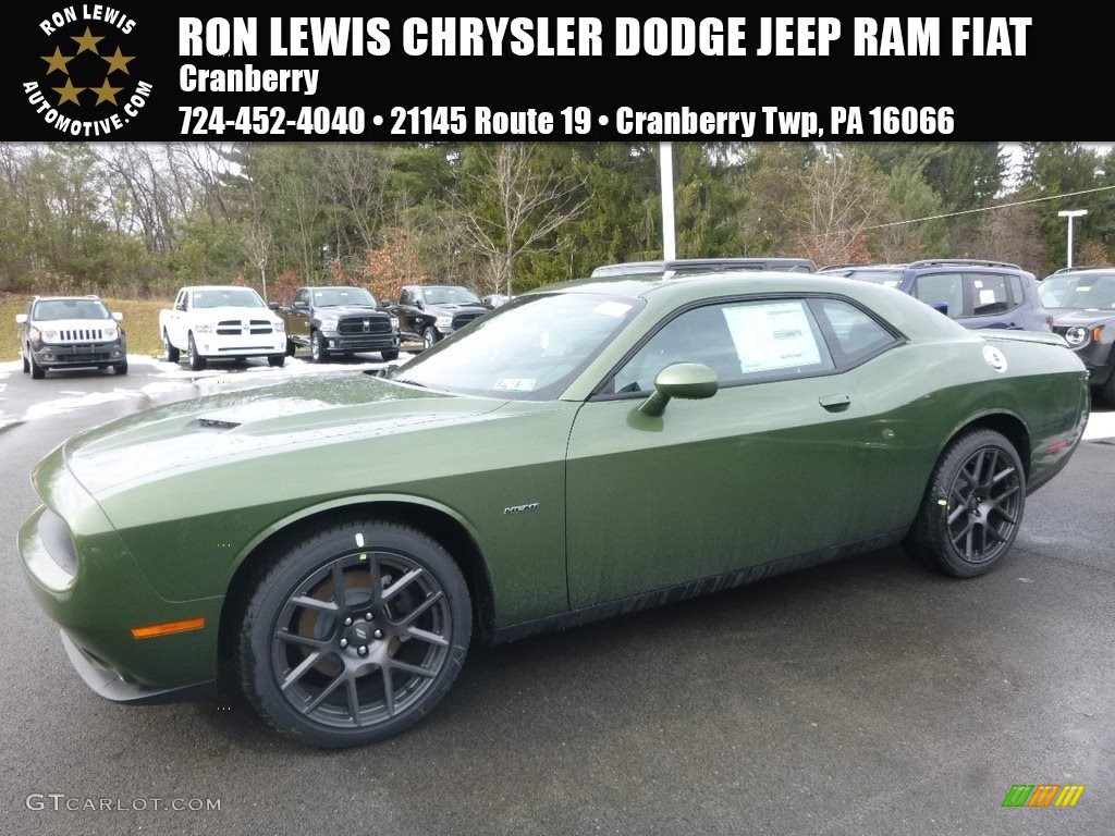 2018 Challenger R/T - F8 Green / Black photo #1