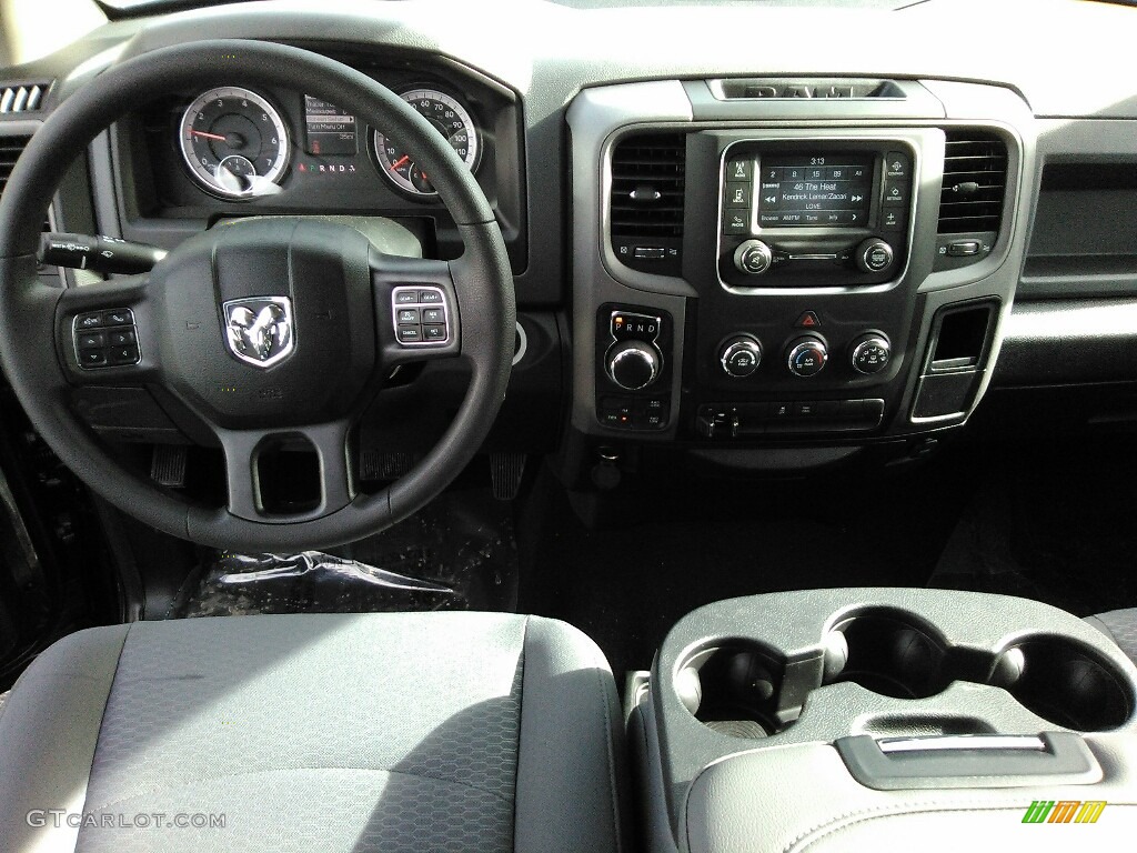2018 1500 Express Crew Cab 4x4 - Granite Crystal Metallic / Black/Diesel Gray photo #5