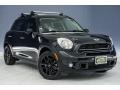 Absolute Black Metallic - Countryman Cooper S Photo No. 12