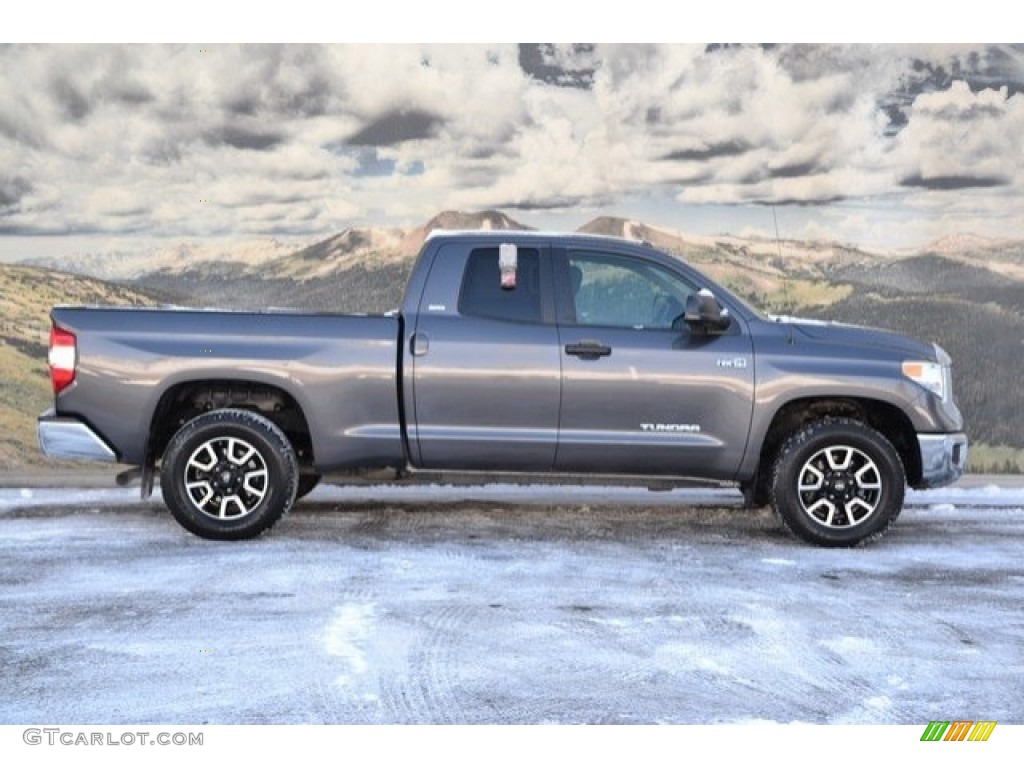 2015 Tundra SR5 Double Cab 4x4 - Magnetic Gray Metallic / Sand Beige photo #2