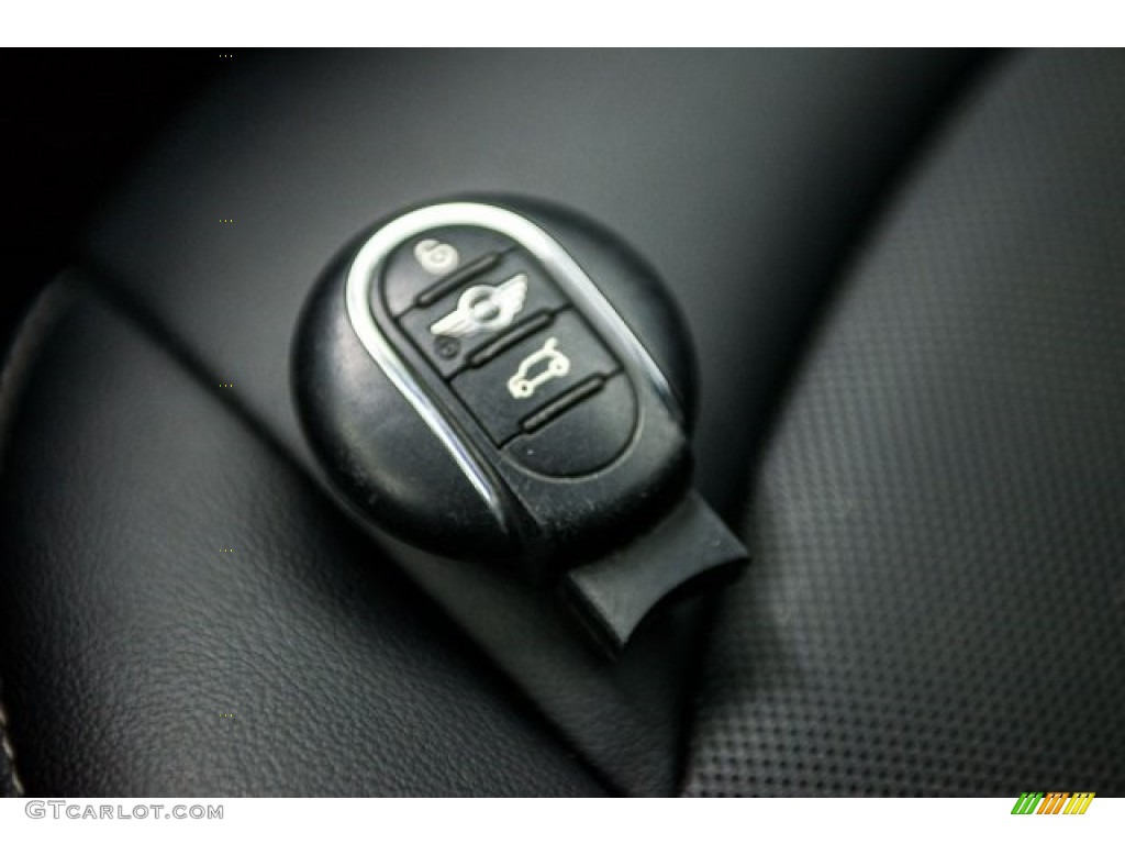2015 Cooper Hardtop 4 Door - British Racing Green II Metallic / Carbon Black photo #11