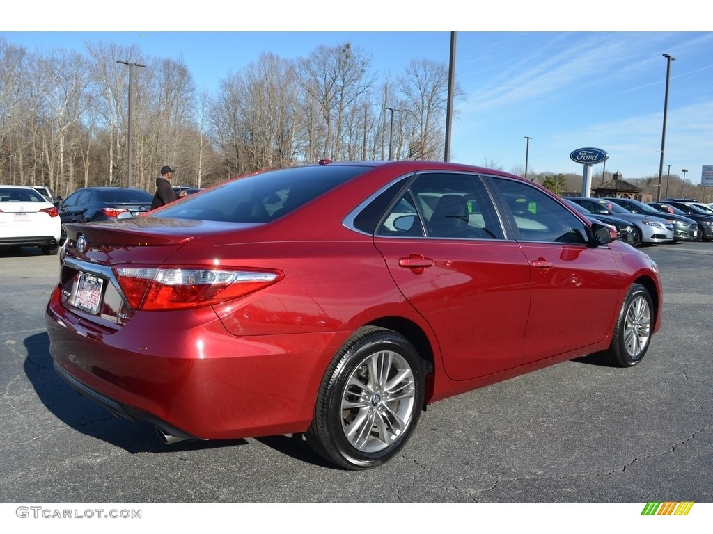 2015 Camry SE - Ruby Flare Pearl / Black photo #3