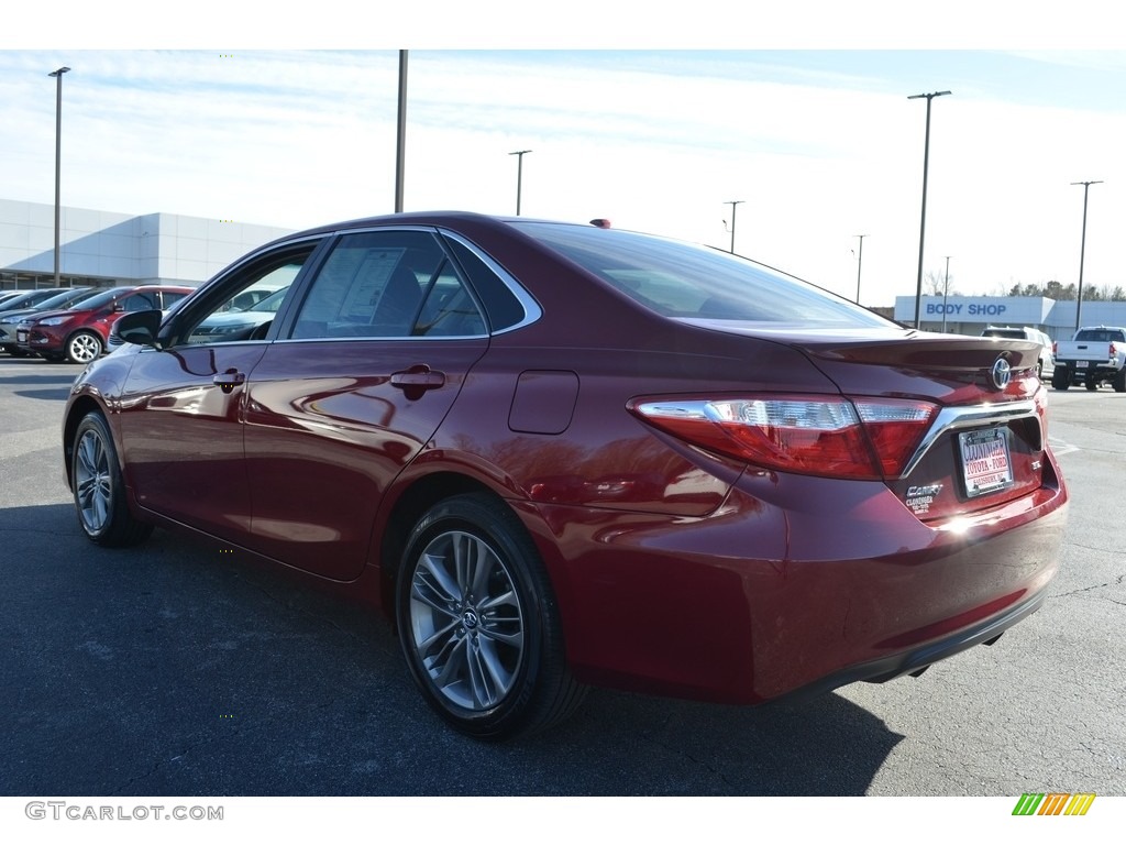 2015 Camry SE - Ruby Flare Pearl / Black photo #4