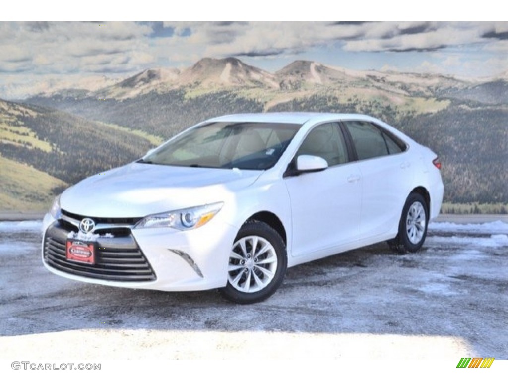 2015 Camry LE - Super White / Ash photo #5