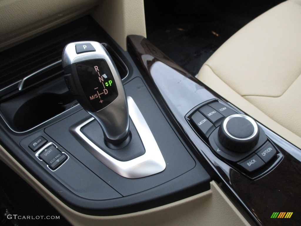 2018 3 Series 320i xDrive Sedan - Jet Black / Venetian Beige photo #16