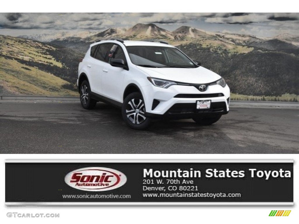 2018 RAV4 LE AWD - Super White / Black photo #1