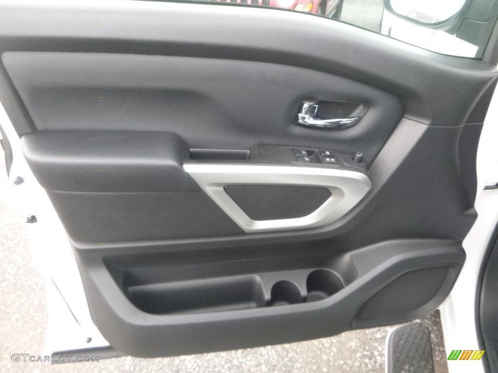 2018 Nissan Titan SV King Cab 4x4 Black Door Panel Photo #125034207