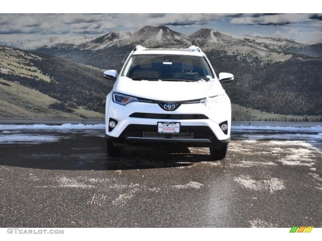 2018 RAV4 XLE AWD - Super White / Black photo #2
