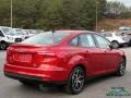 Hot Pepper Red - Focus SE Sedan Photo No. 5