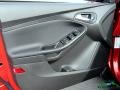 Hot Pepper Red - Focus SE Sedan Photo No. 24