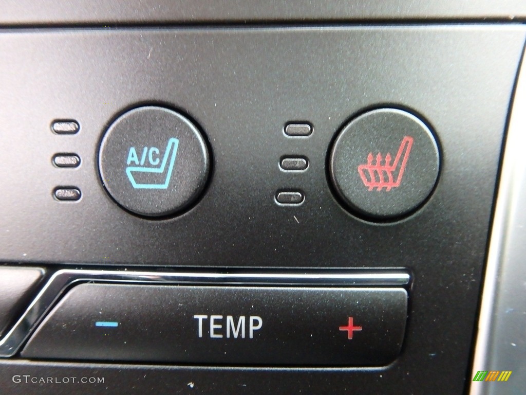 2018 Ford Edge Titanium AWD Controls Photo #125043448