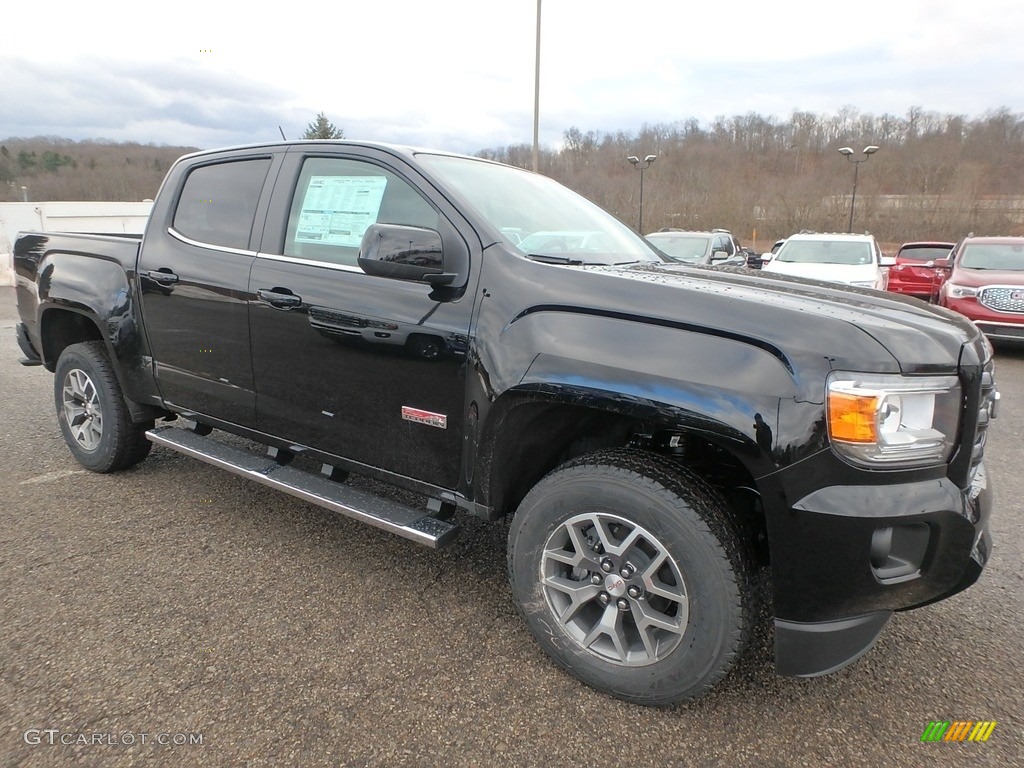 2018 GMC Canyon All Terrain Crew Cab 4x4 Exterior Photos