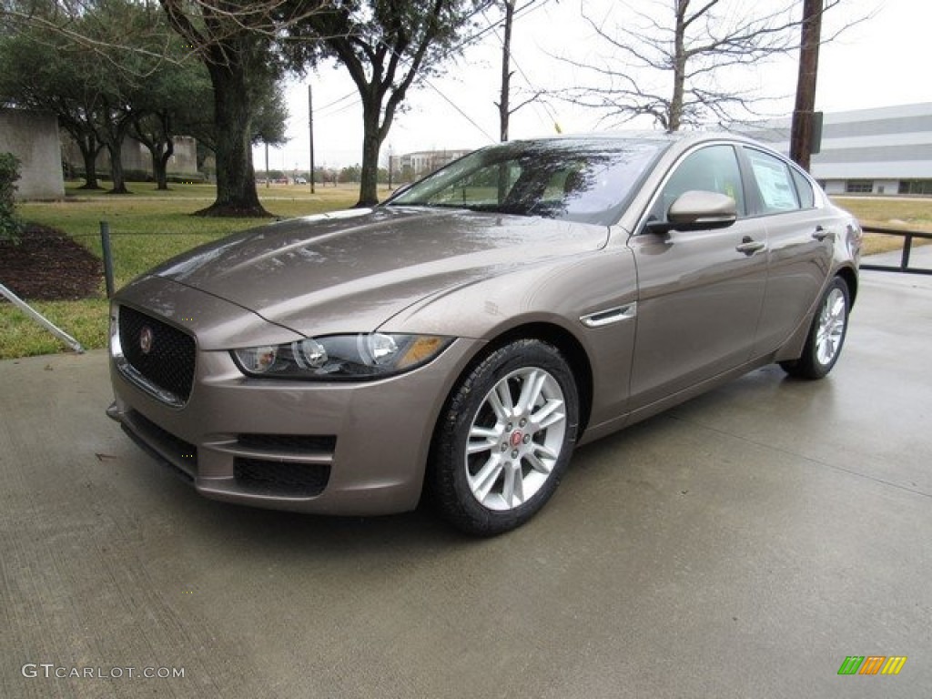 2017 Jaguar XE 25t Premium Exterior Photos