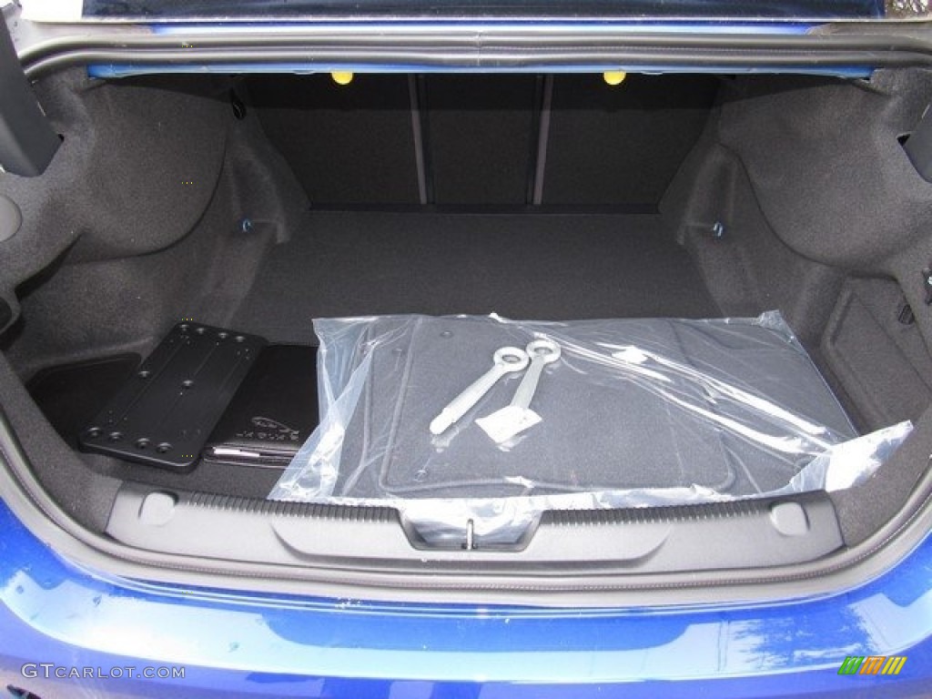 2017 XE 25t Premium - Caesium Blue / Jet photo #18