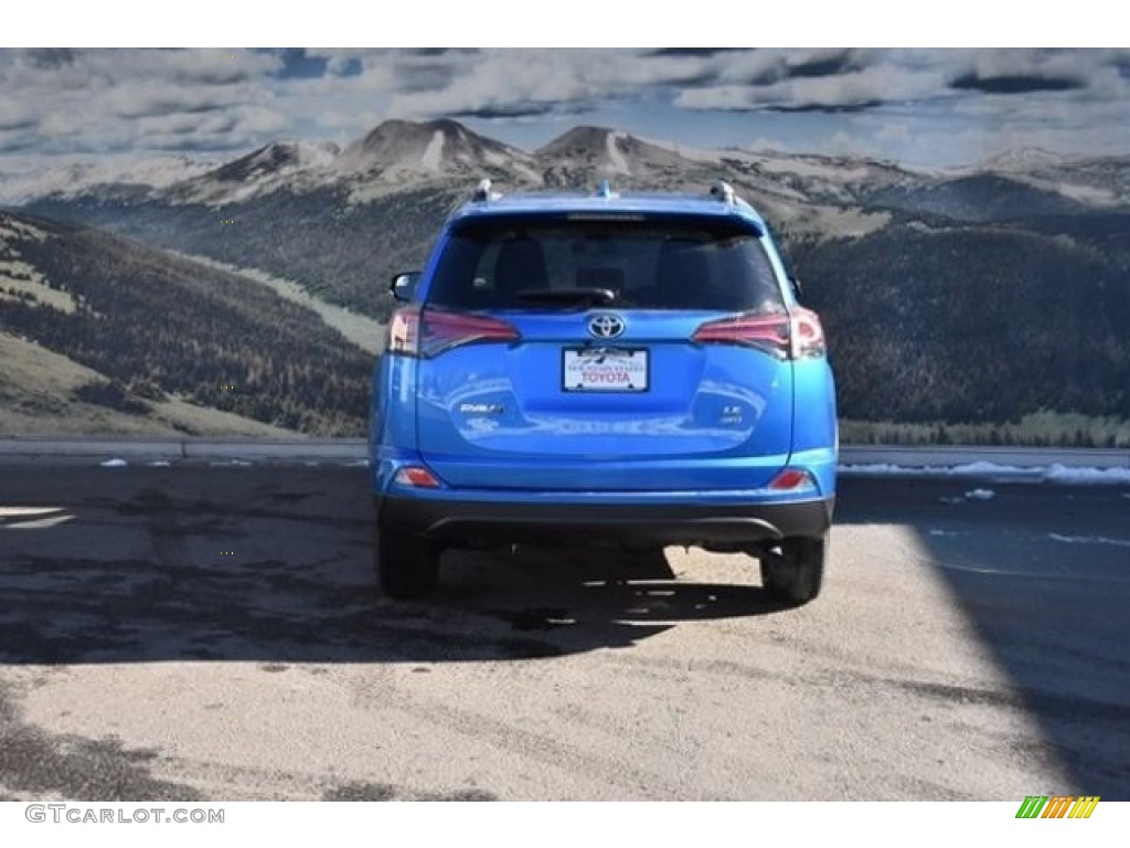 2018 RAV4 LE AWD - Electric Storm Blue / Black photo #4