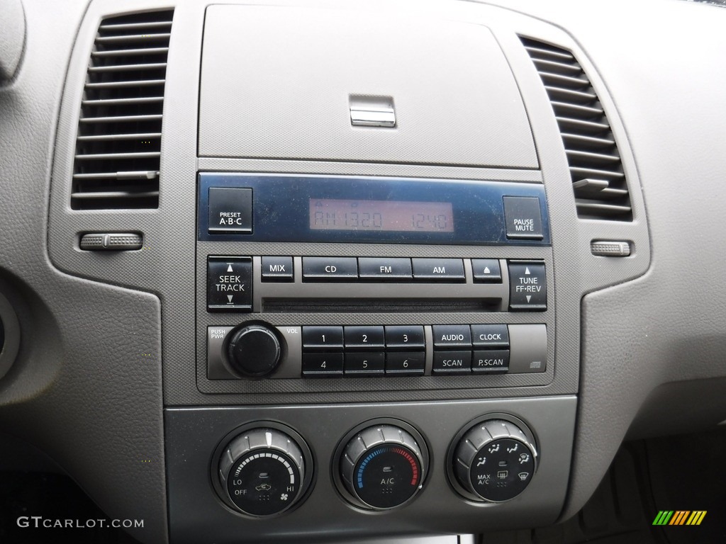 2005 Altima 2.5 S - Mystic Emerald Green / Blond photo #11