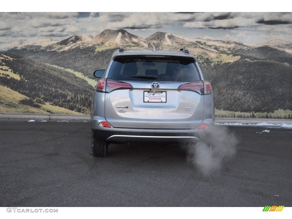 2018 RAV4 XLE AWD - Silver Sky Metallic / Black photo #4
