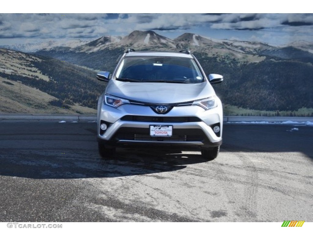 2018 RAV4 XLE AWD - Silver Sky Metallic / Black photo #2