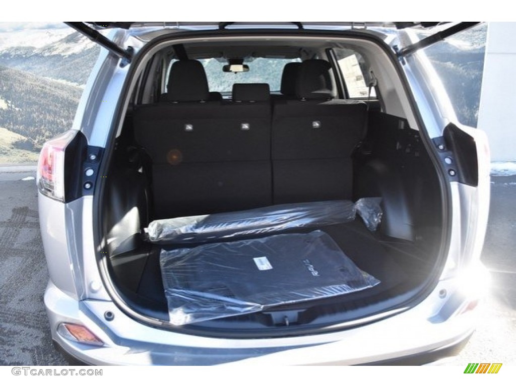 2018 RAV4 XLE AWD - Silver Sky Metallic / Black photo #8