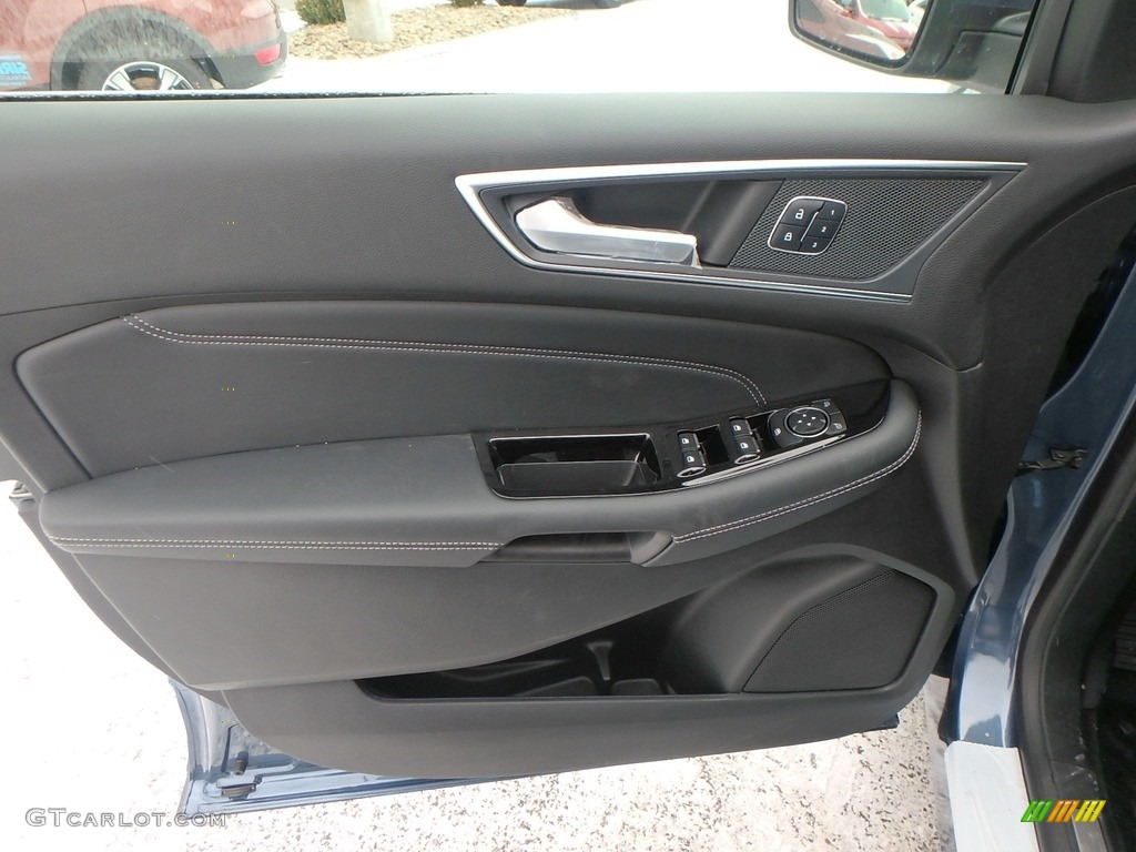 2018 Ford Edge Titanium AWD Door Panel Photos