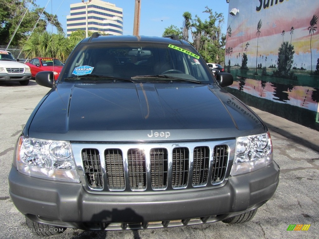 2002 Grand Cherokee Laredo - Steel Blue Pearlcoat / Sandstone photo #4