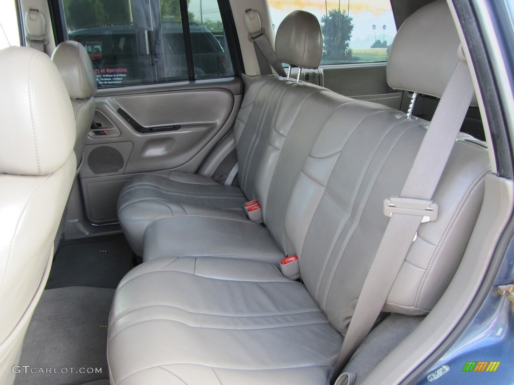 2002 Grand Cherokee Laredo - Steel Blue Pearlcoat / Sandstone photo #13