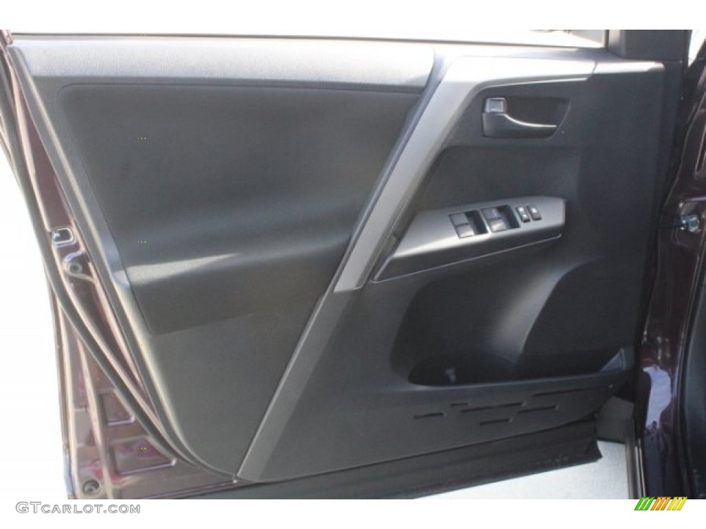 2018 RAV4 LE - Black Current Metallic / Black photo #11