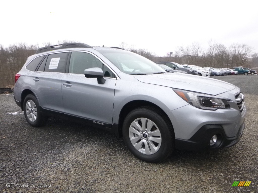 2018 Outback 2.5i Premium - Ice Silver Metallic / Titanium Gray photo #1