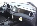 Super White - RAV4 XLE Photo No. 30