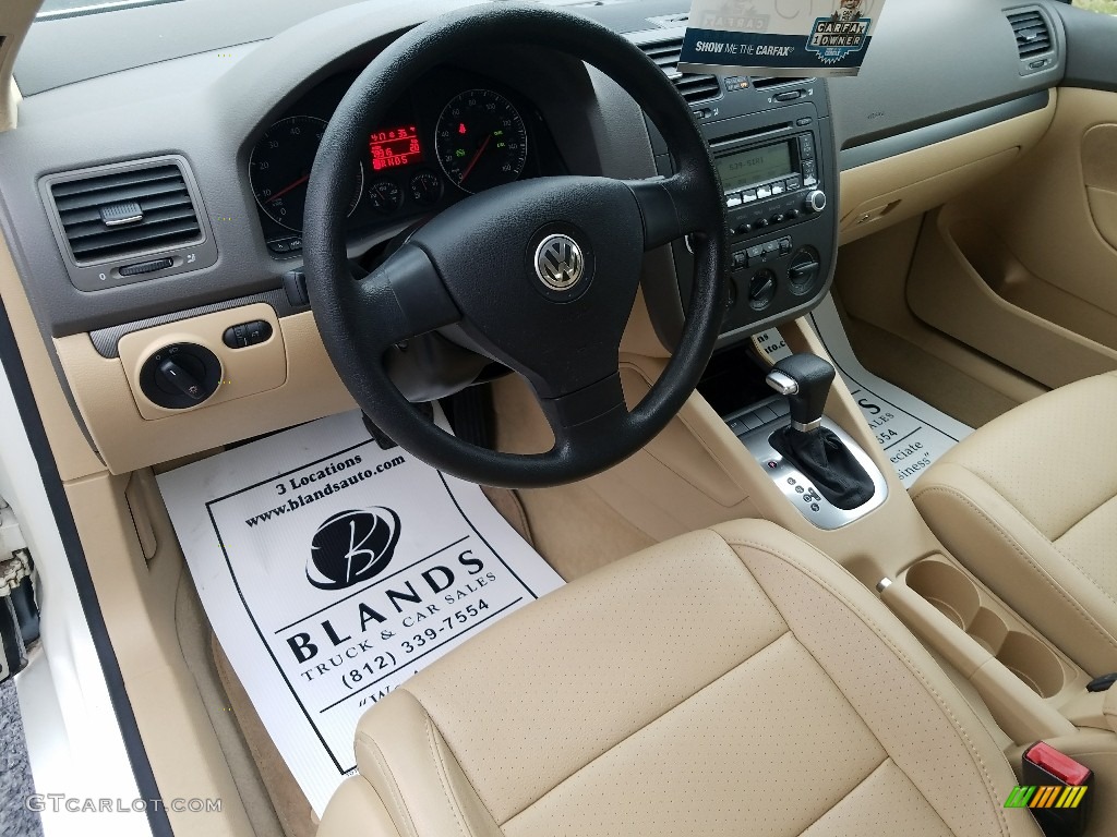 2006 Jetta 2.5 Sedan - Campanella White / Pure Beige photo #17