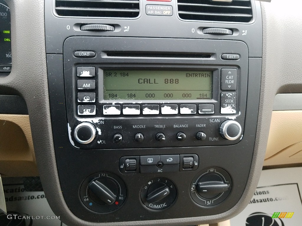 2006 Jetta 2.5 Sedan - Campanella White / Pure Beige photo #21