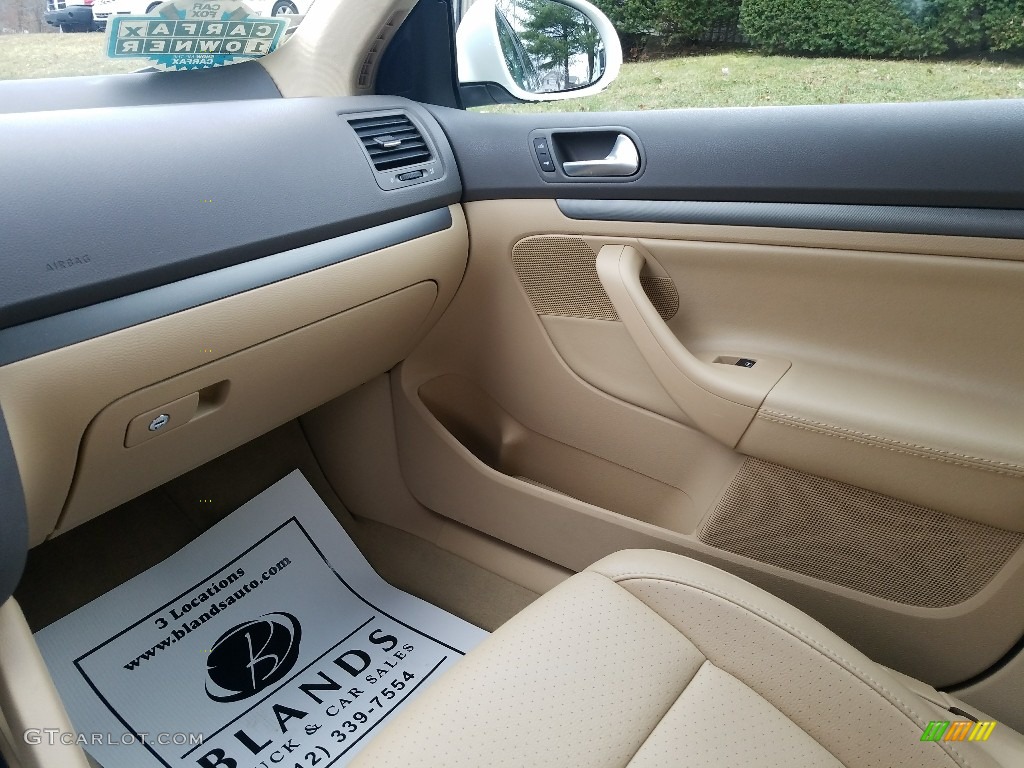 2006 Jetta 2.5 Sedan - Campanella White / Pure Beige photo #30