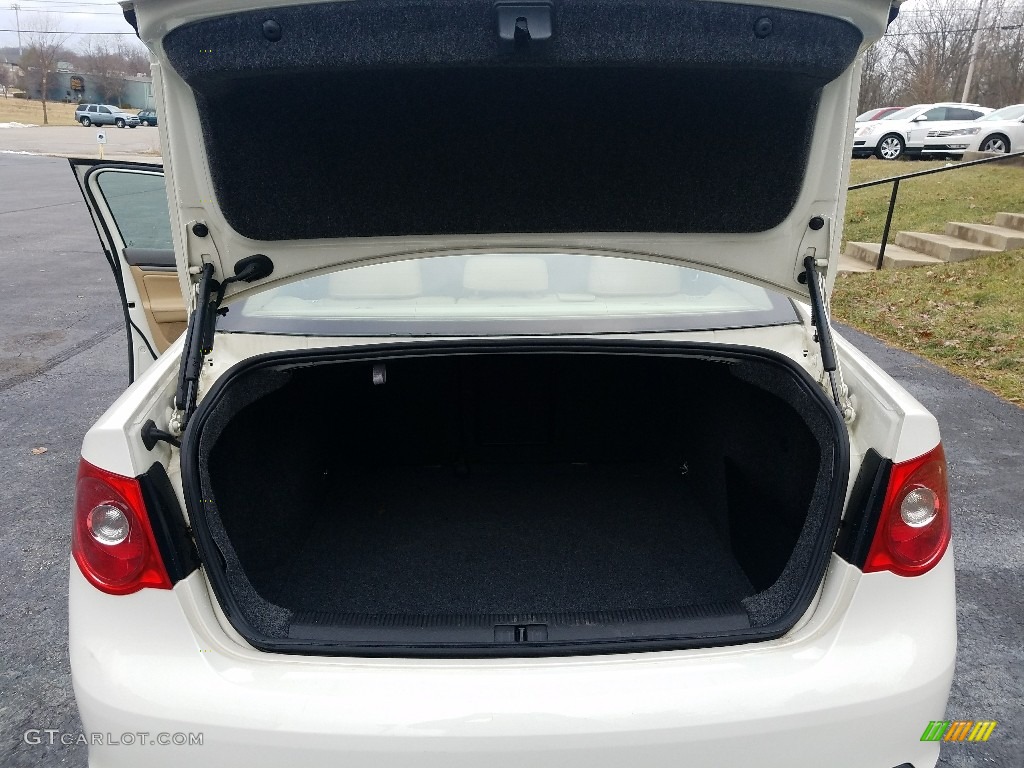 2006 Jetta 2.5 Sedan - Campanella White / Pure Beige photo #33