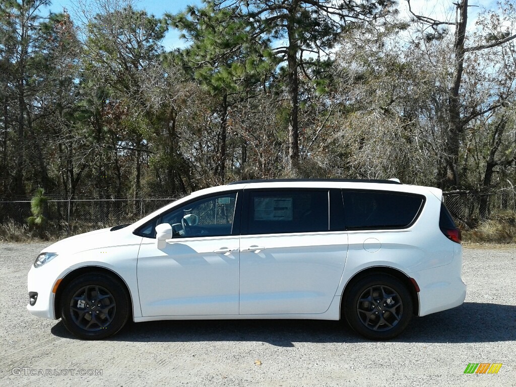 2018 Pacifica Touring L - Bright White / Black/Diesel photo #2
