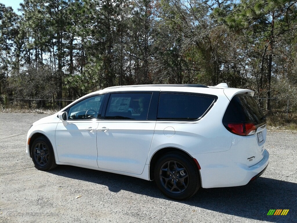 2018 Pacifica Touring L - Bright White / Black/Diesel photo #3