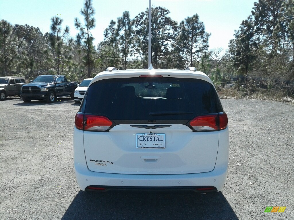 2018 Pacifica Touring L - Bright White / Black/Diesel photo #4