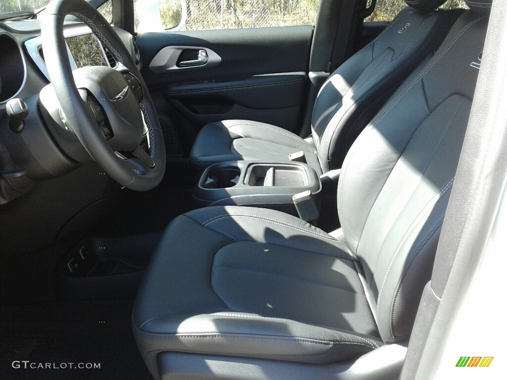 2018 Pacifica Touring L - Bright White / Black/Diesel photo #9