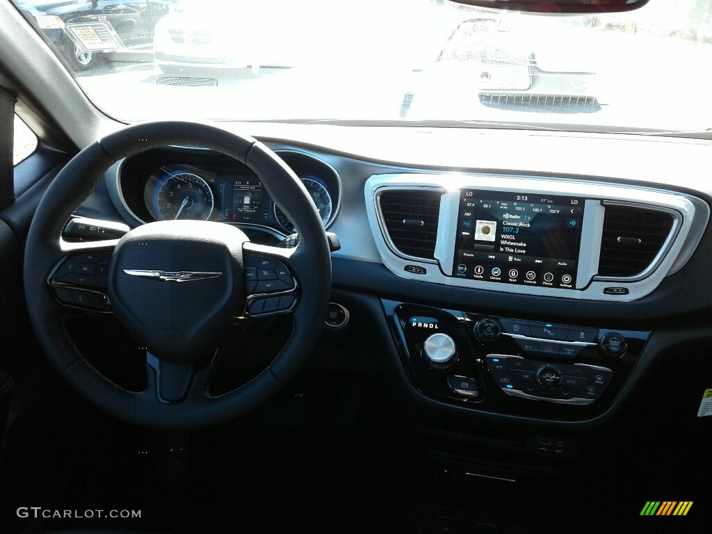 2018 Pacifica Touring L - Bright White / Black/Diesel photo #13