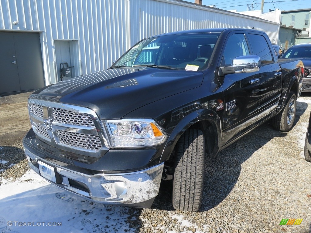 2018 1500 Laramie Crew Cab 4x4 - Brilliant Black Crystal Pearl / Black photo #7