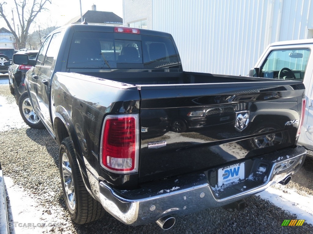 2018 1500 Laramie Crew Cab 4x4 - Brilliant Black Crystal Pearl / Black photo #8