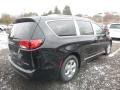2018 Brilliant Black Crystal Pearl Chrysler Pacifica Hybrid Touring L  photo #5